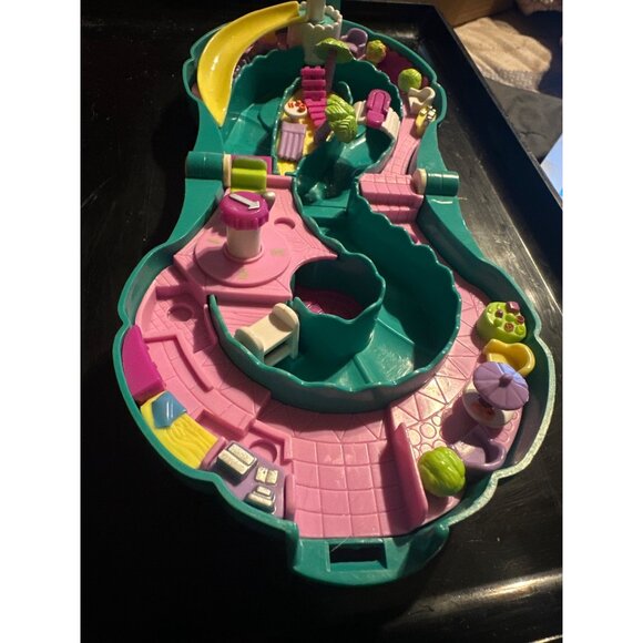 1995 Polly Pocket Bluebird  Shell splash & slide  Compact Playset no figures - Picture 2 of 5